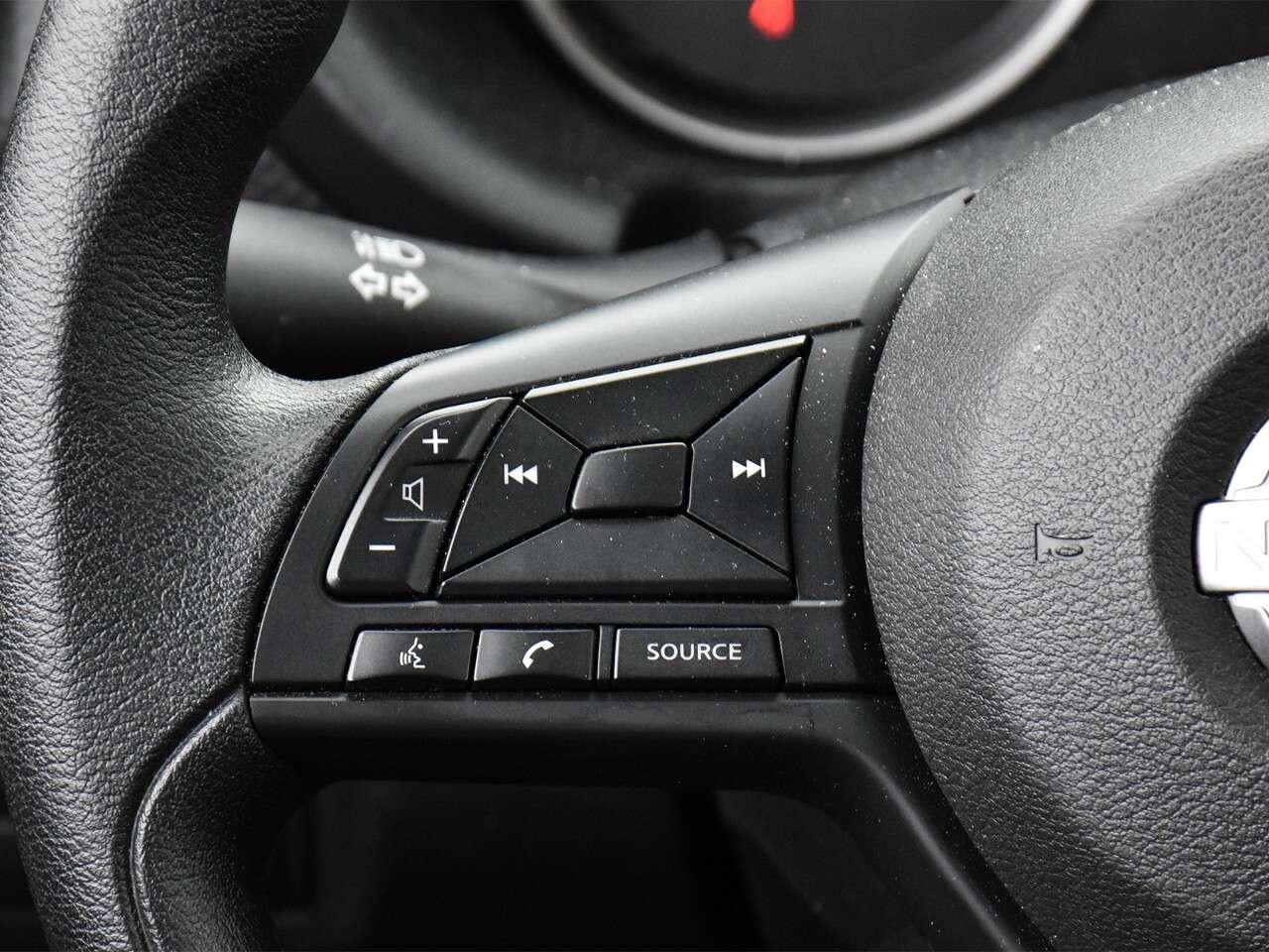 2024 Nissan Kicks S Photo