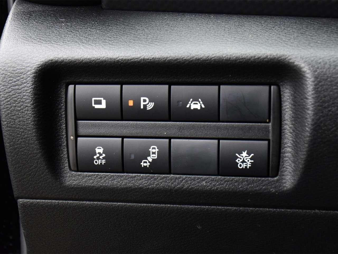 2024 Nissan Kicks S Photo