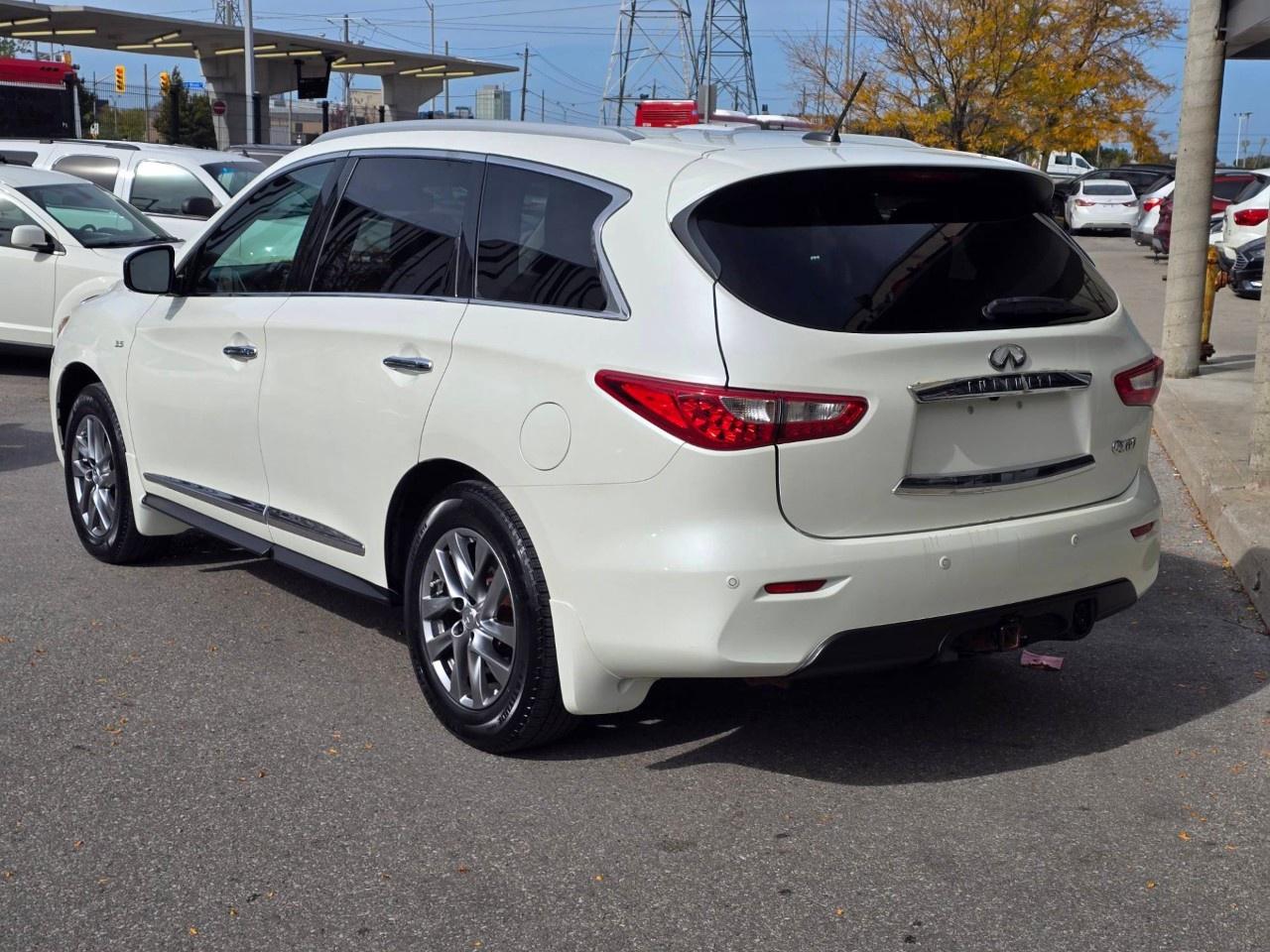 2015 Infiniti QX60 AWD 4dr Photo4