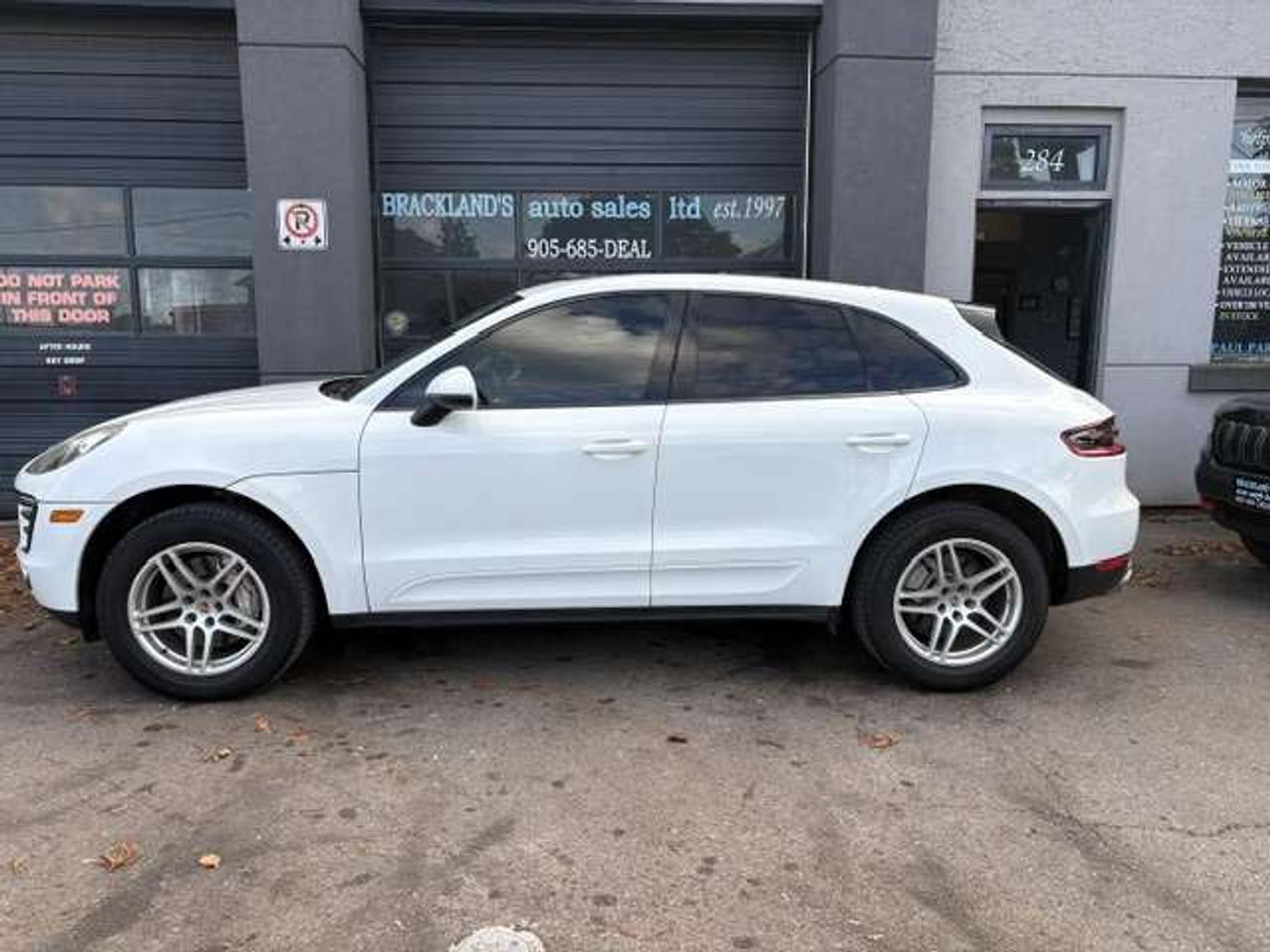 2015 Porsche Macan S, LOCAL TRADE, RARE MACHINE, STUNNING!! Photo5