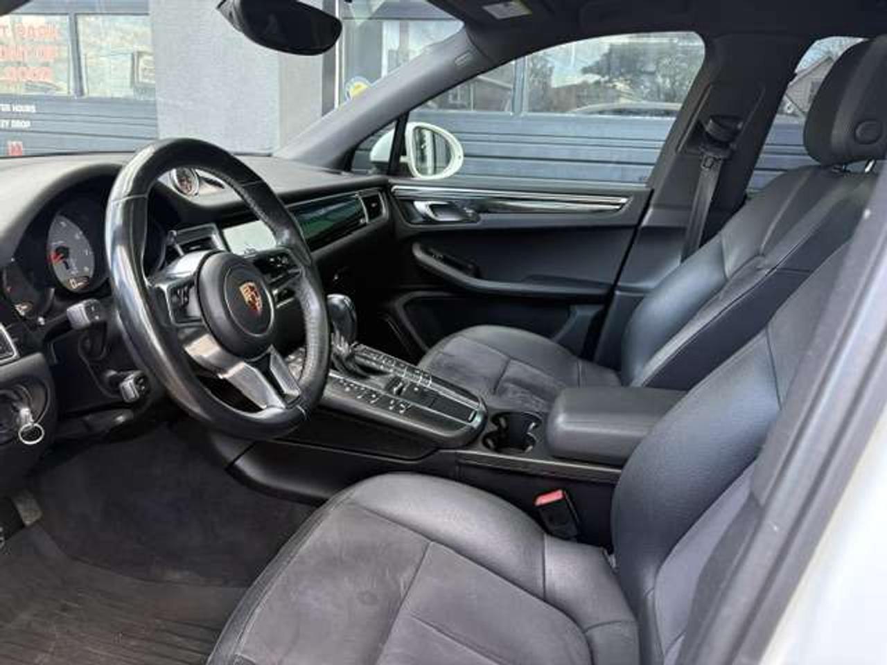 2015 Porsche Macan S, LOCAL TRADE, RARE MACHINE, STUNNING!! Photo