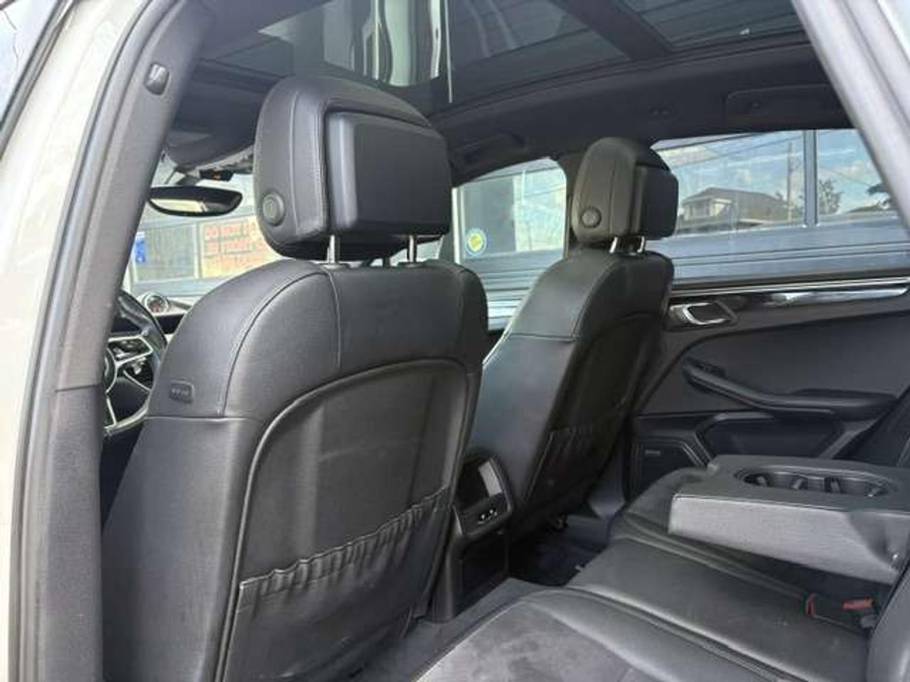 2015 Porsche Macan S, LOCAL TRADE, RARE MACHINE, STUNNING!! Photo3