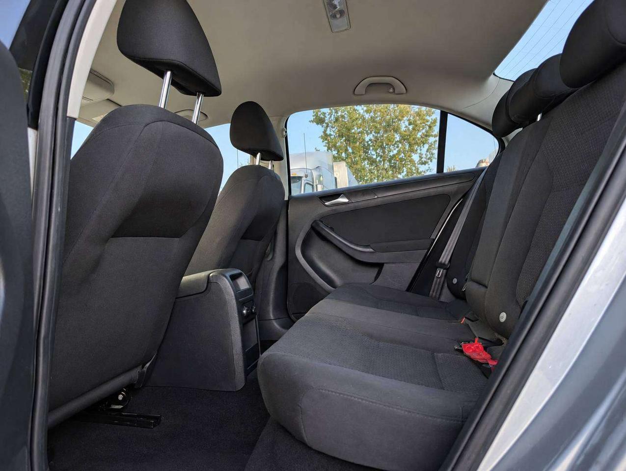 2012 Volkswagen Jetta (No Accidents) Photo