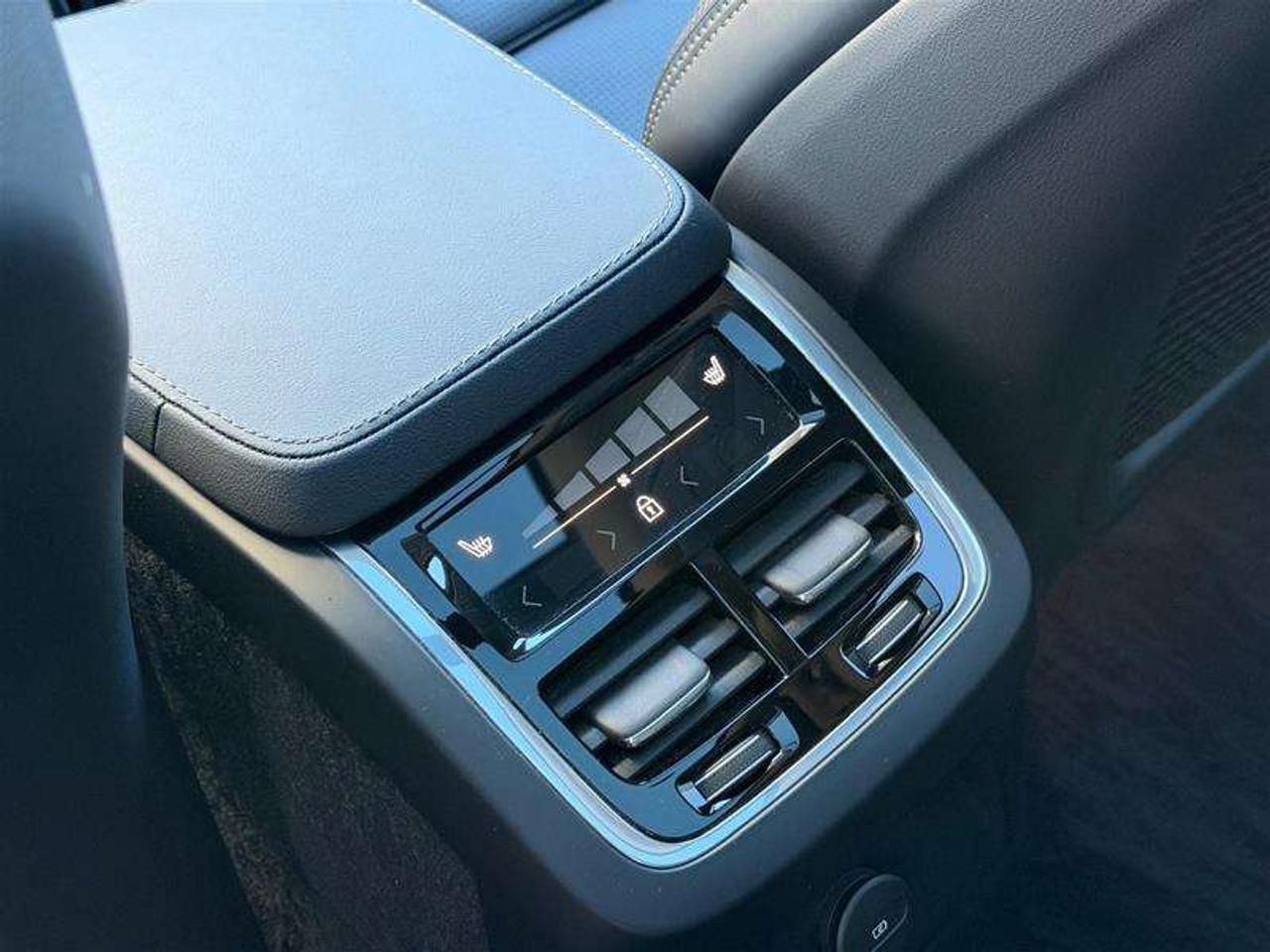 2025 Volvo XC90 T8 Ultra   B&W   Polestar   PHEV   No Acc Photo