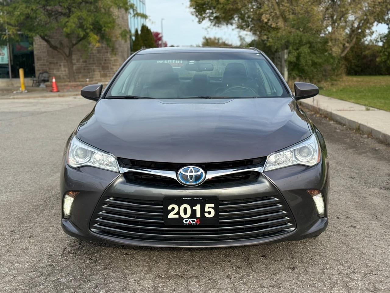 2015 Toyota Camry Hybrid XLE Photo