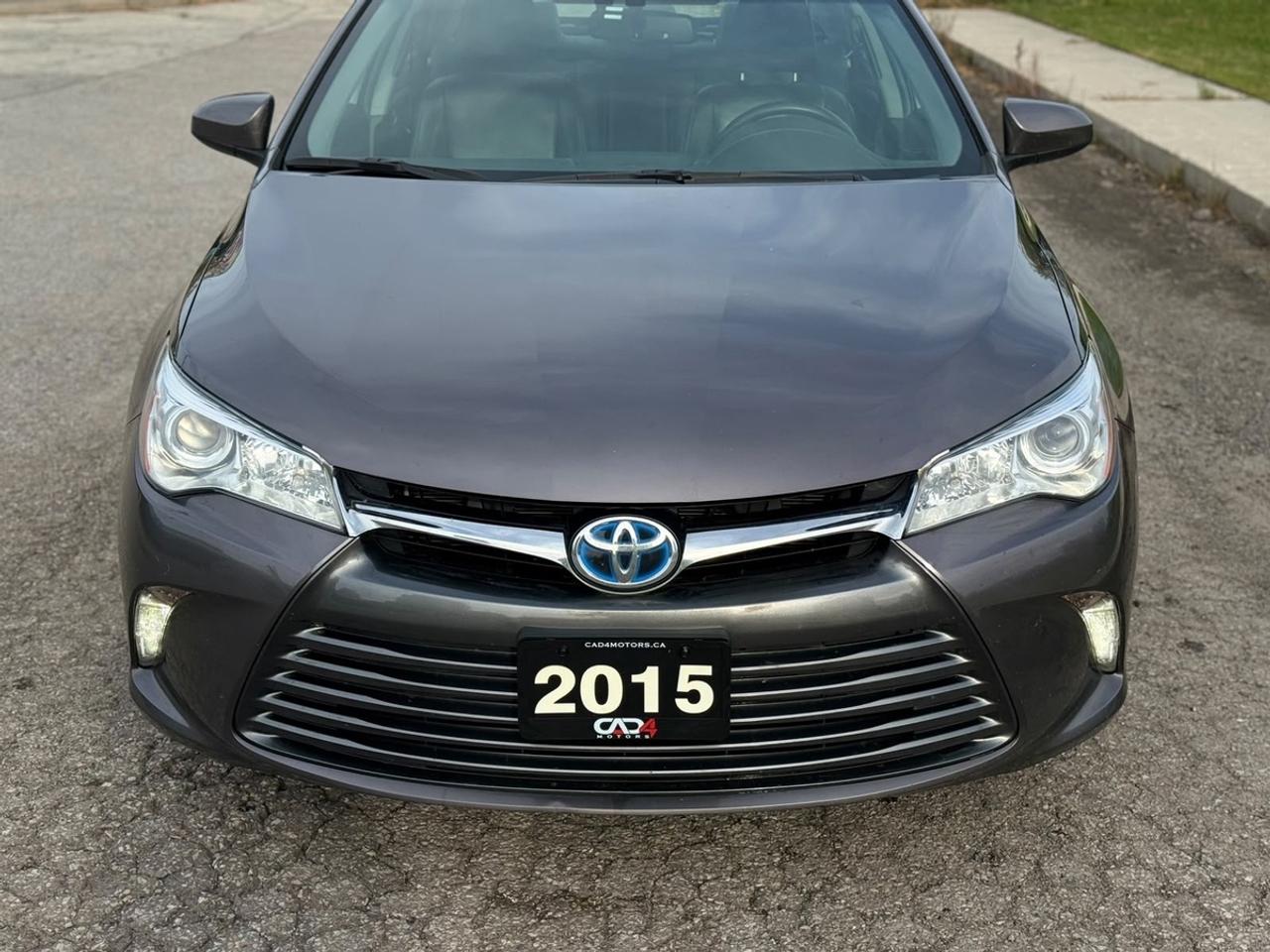 2015 Toyota Camry Hybrid XLE Photo