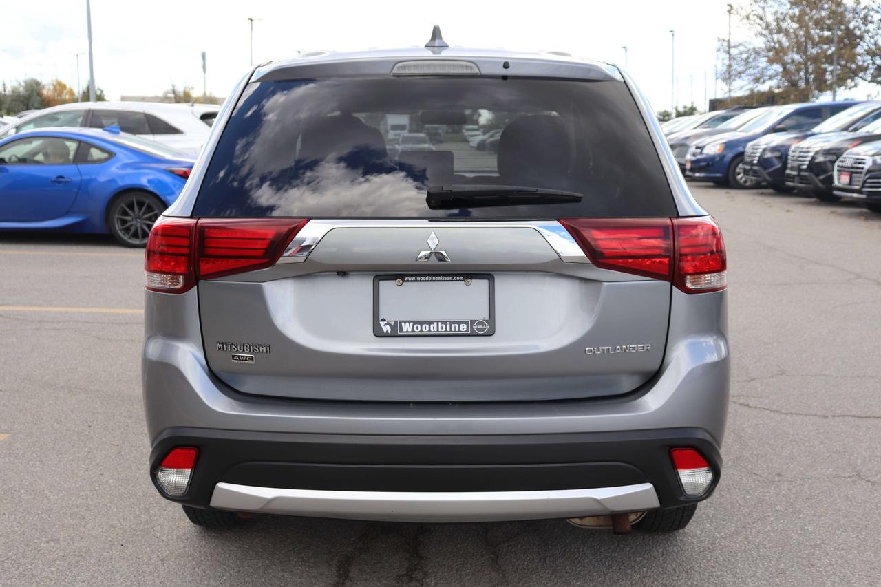 2017 Mitsubishi Outlander AWD   LOW KMS   REVERSE CAM   HEATED SEATS Photo