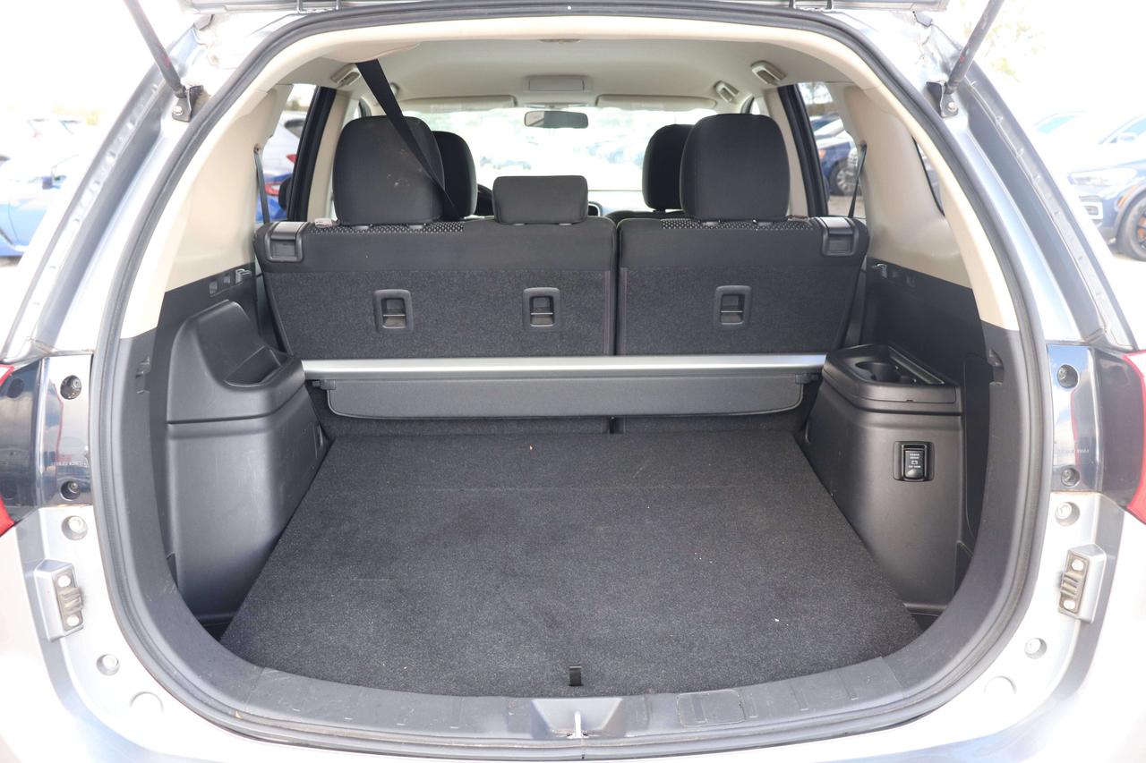2017 Mitsubishi Outlander AWD   LOW KMS   REVERSE CAM   HEATED SEATS Photo