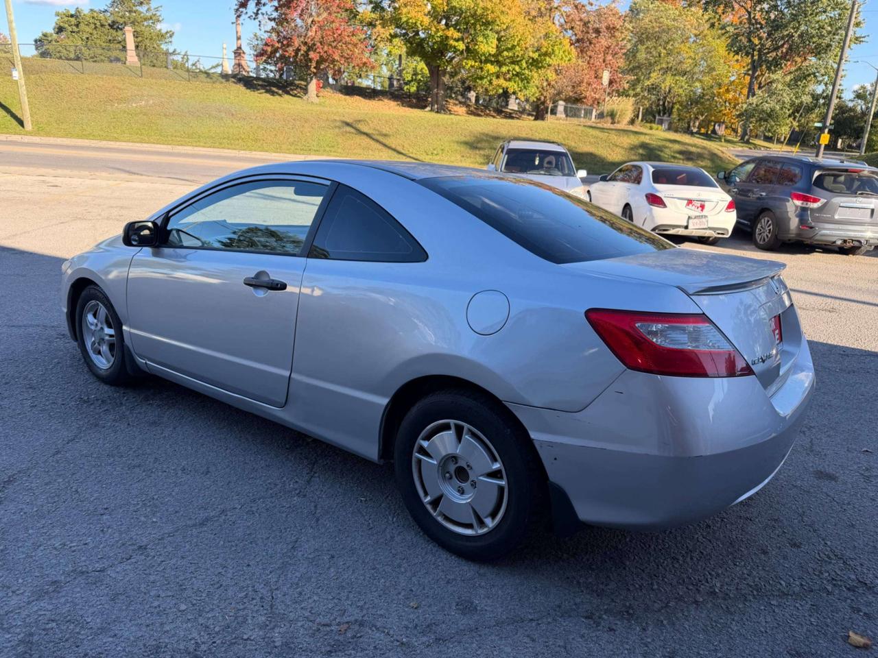 2010 Honda Civic DX-G Photo