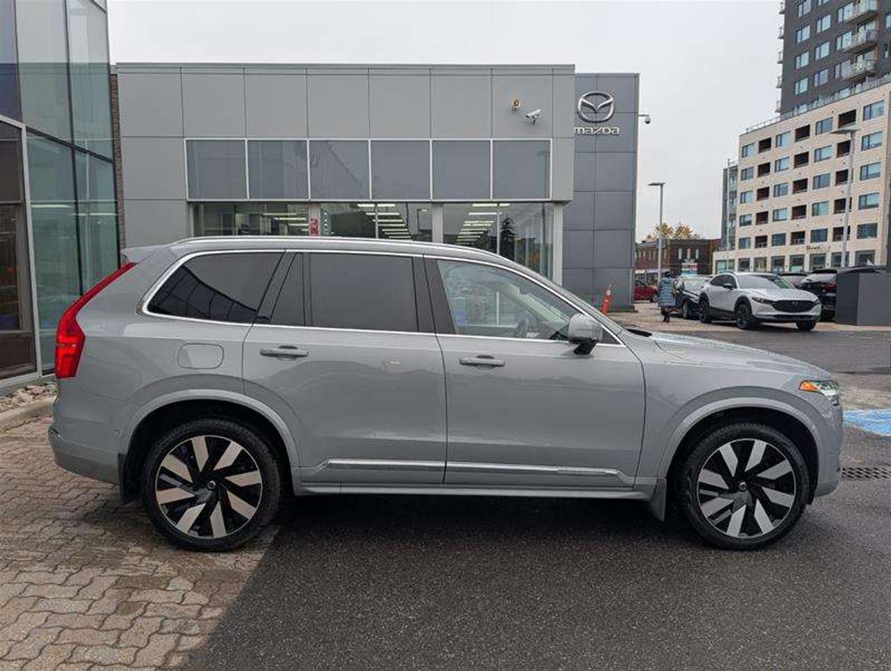 2024 Volvo XC90 T8 Ultimate   B&W   Polestar   PHEV   Clean Photo