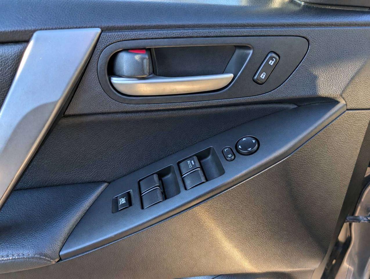 2012 Mazda 3 GT (No Accidents) Photo