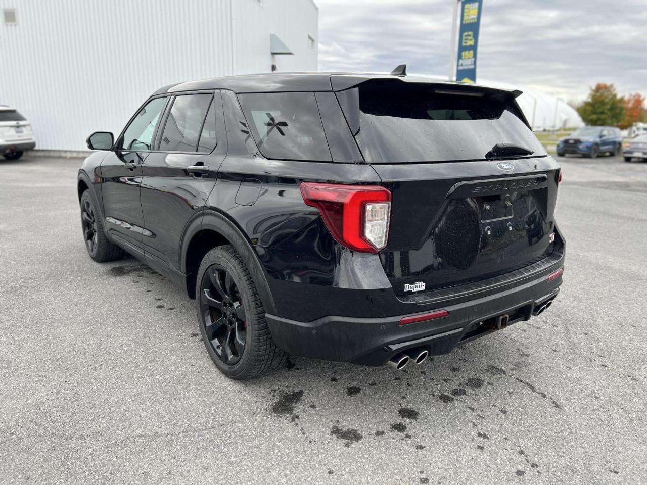 2022 Ford Explorer ST 4WD Photo