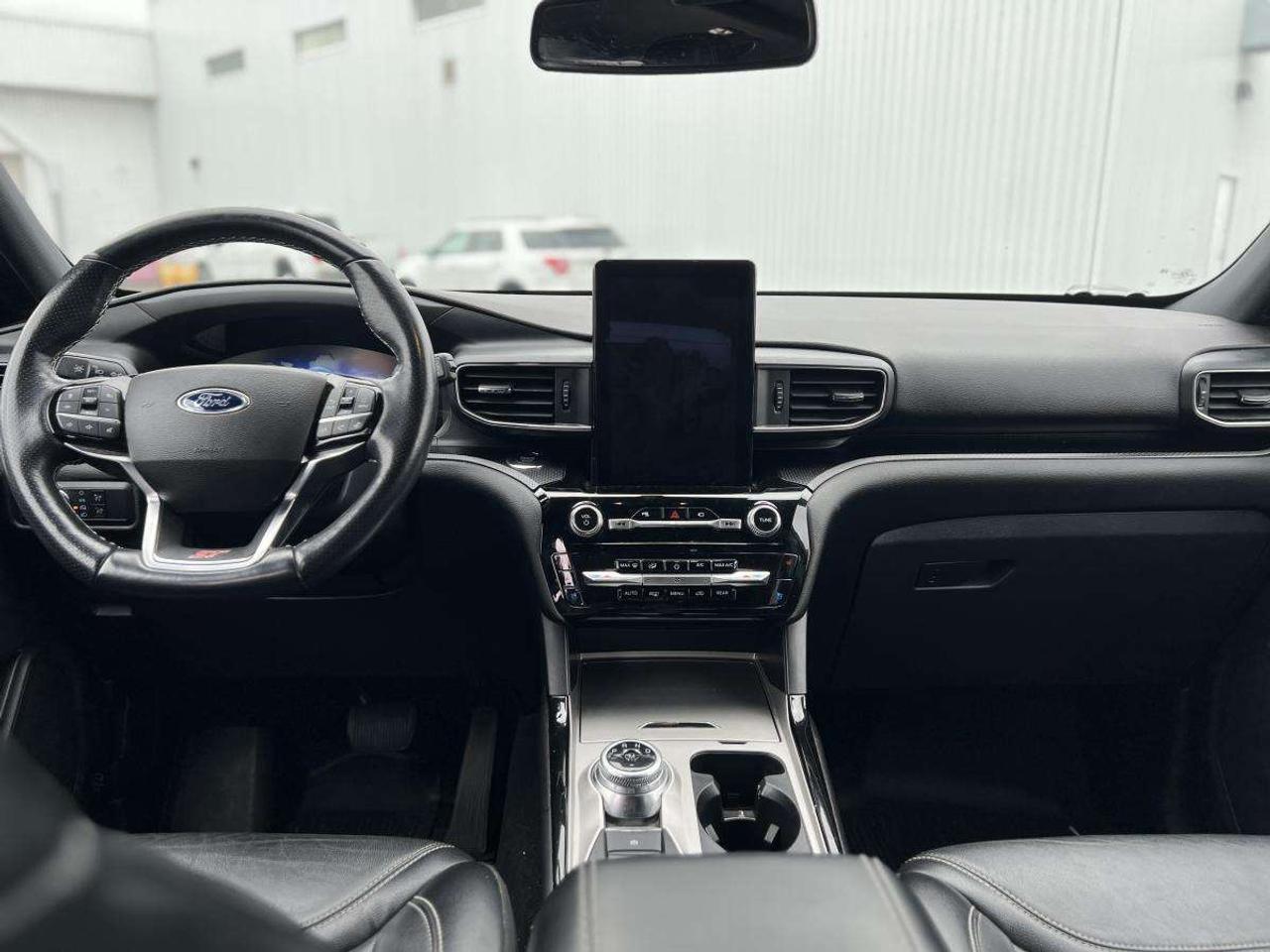 2022 Ford Explorer ST 4WD Photo
