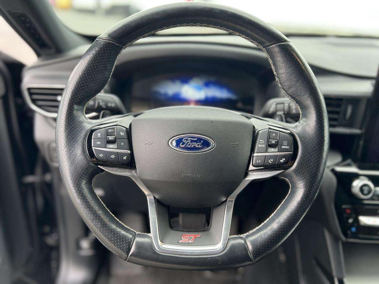 2022 Ford Explorer ST 4WD Photo