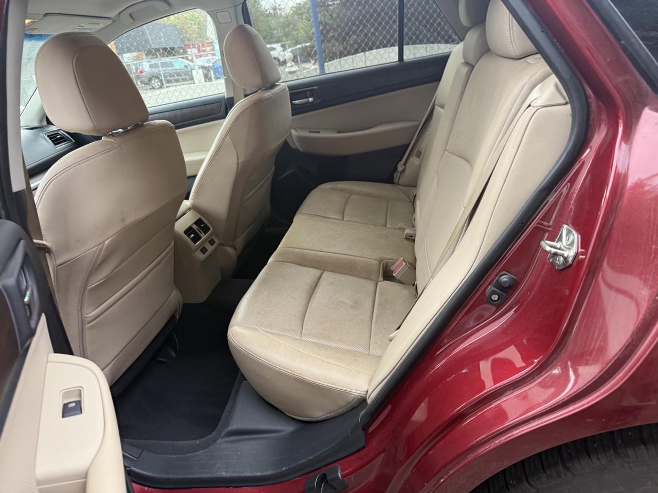 2017 Subaru Outback LIMITED Photo