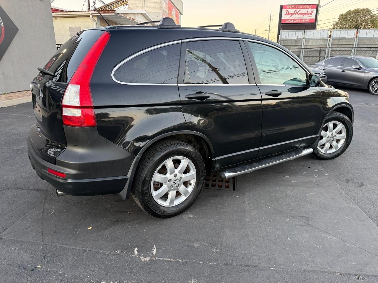 2010 Honda CR-V 2WD LX Photo