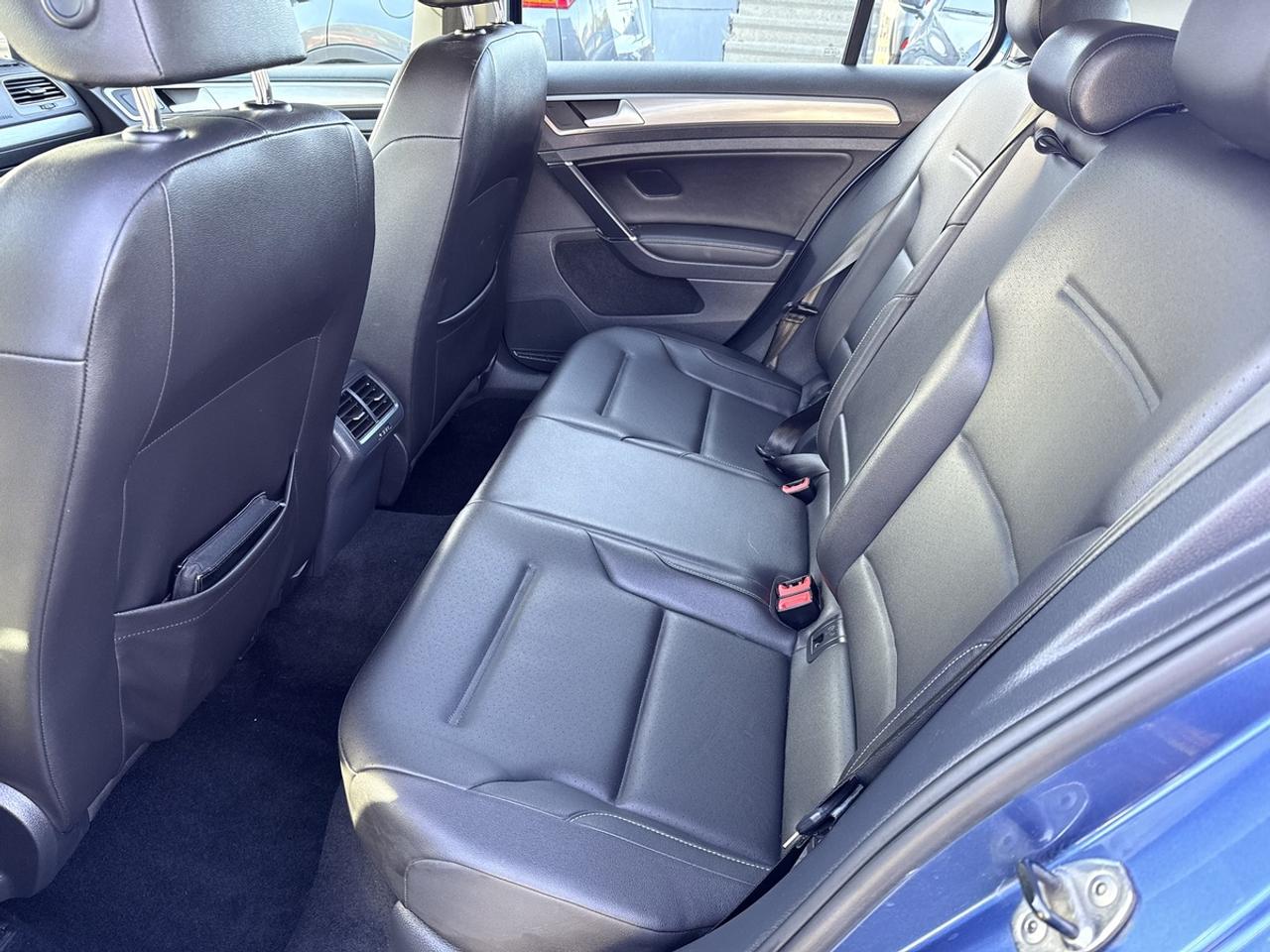 2015 Volkswagen Golf COMFORTLINE 1.8 TSI - AUTO - NAVI - R.CAMERA - FENDER AUDIO - 56 SERVICE RECORDS - LEATHER! Photo