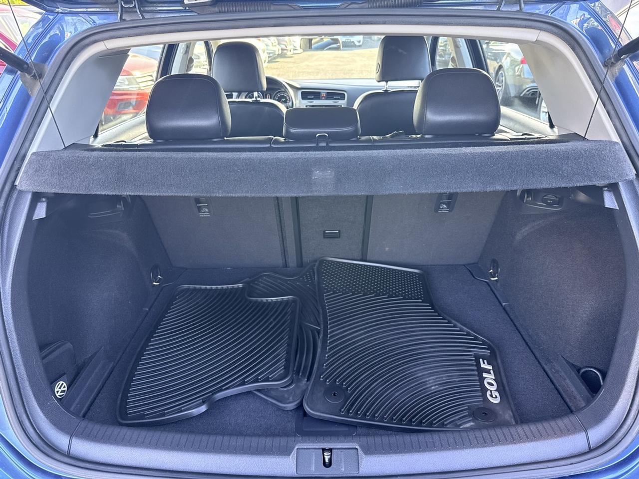 2015 Volkswagen Golf COMFORTLINE 1.8 TSI - AUTO - NAVI - R.CAMERA - FENDER AUDIO - 56 SERVICE RECORDS - LEATHER! Photo