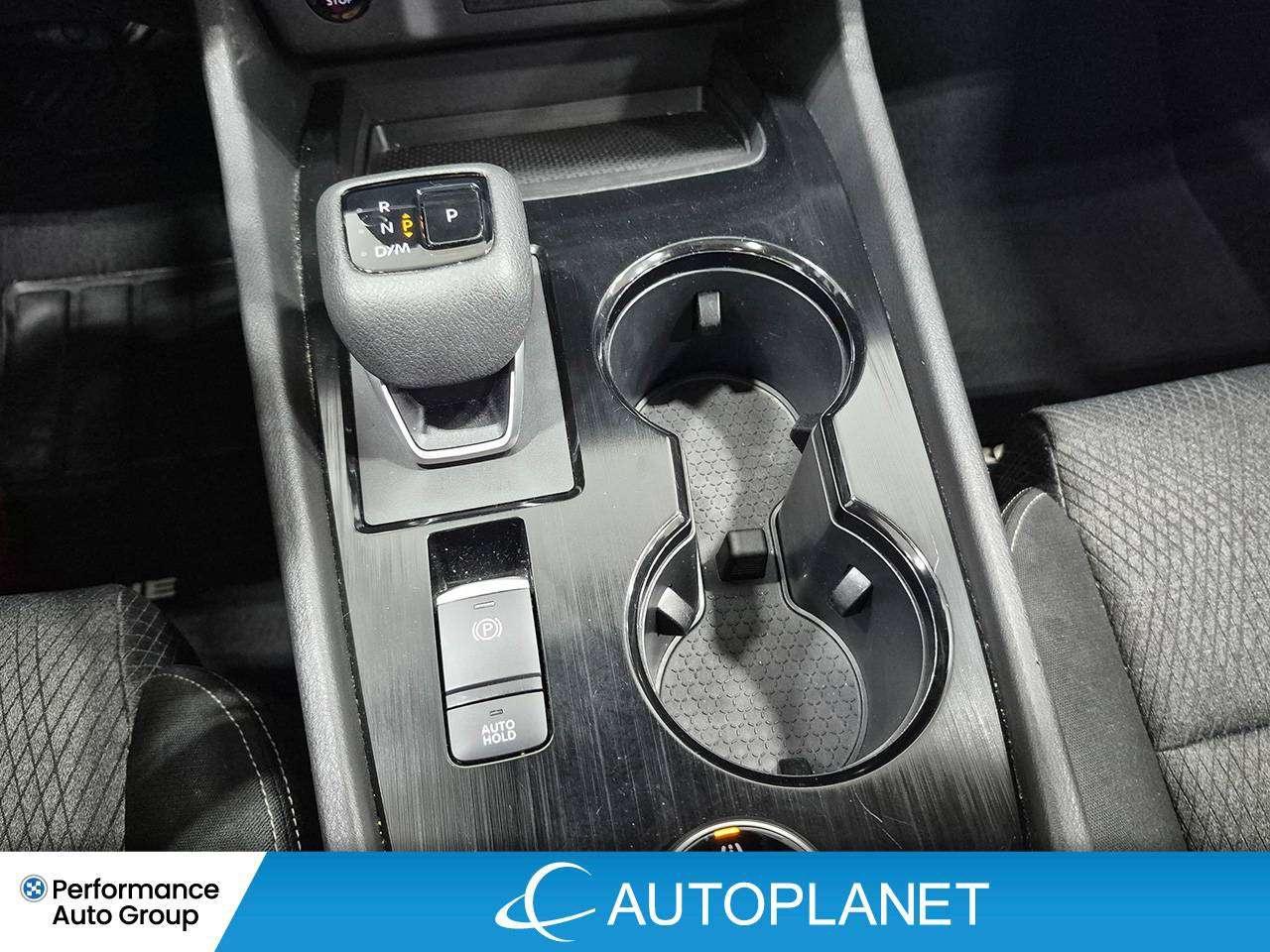 2025 Nissan Rogue SV, Pano Roof, Bluetooth, Android Auto! Photo