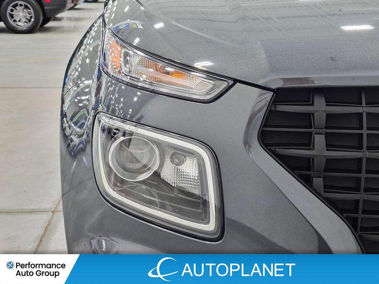 2026 Hyundai Venue Preferred, Back Up Cam, Heated Seara, Android Auto Photo