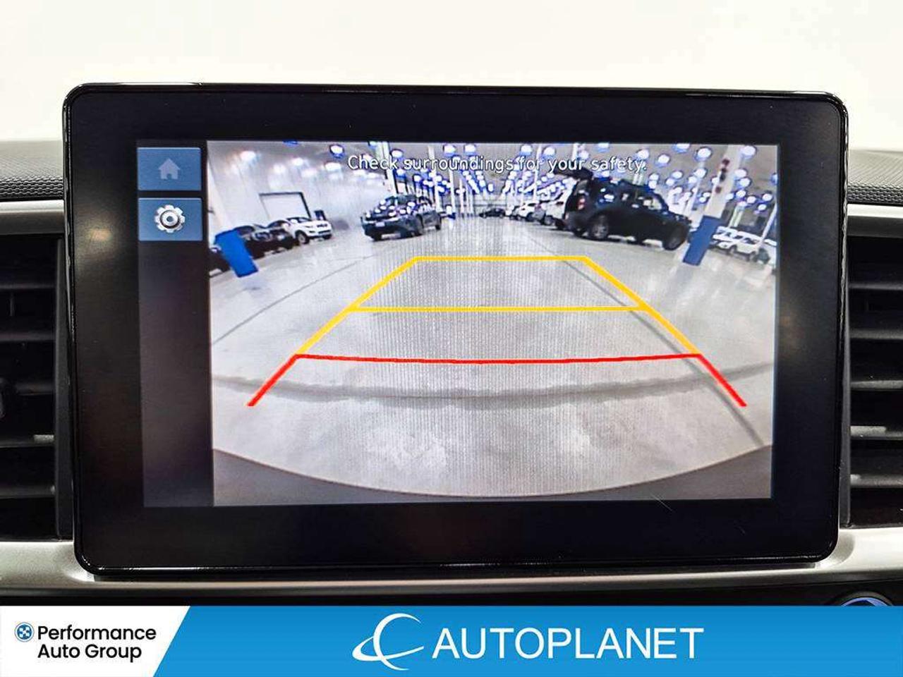 2026 Hyundai Venue Preferred, Back Up Cam, Heated Seara, Android Auto Photo