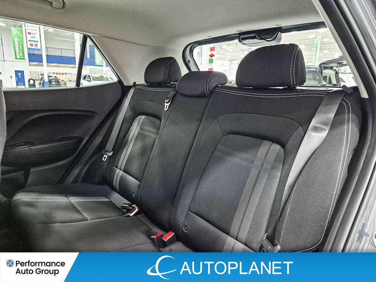 2026 Hyundai Venue Preferred, Back Up Cam, Heated Seara, Android Auto Photo