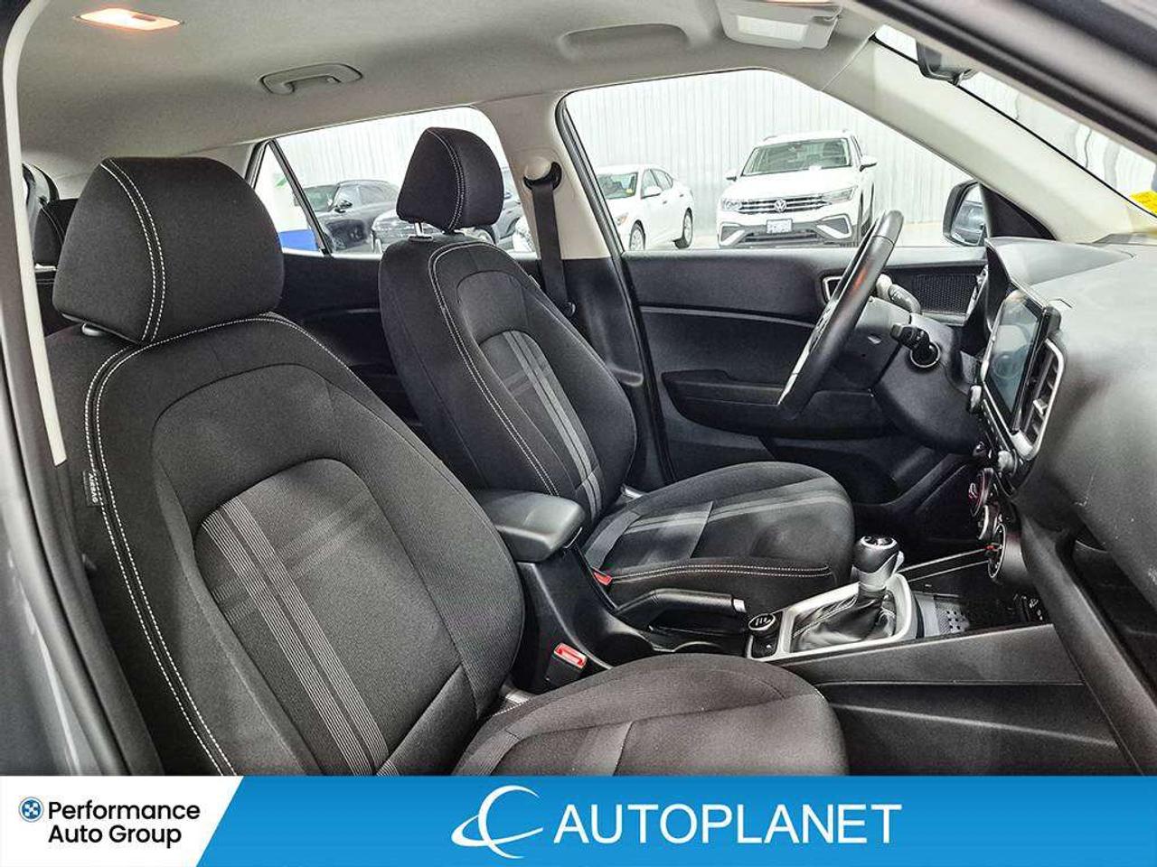 2026 Hyundai Venue Preferred, Back Up Cam, Heated Seara, Android Auto Photo