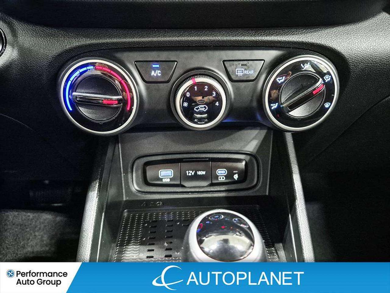 2026 Hyundai Venue Preferred, Back Up Cam, Heated Seara, Android Auto Photo