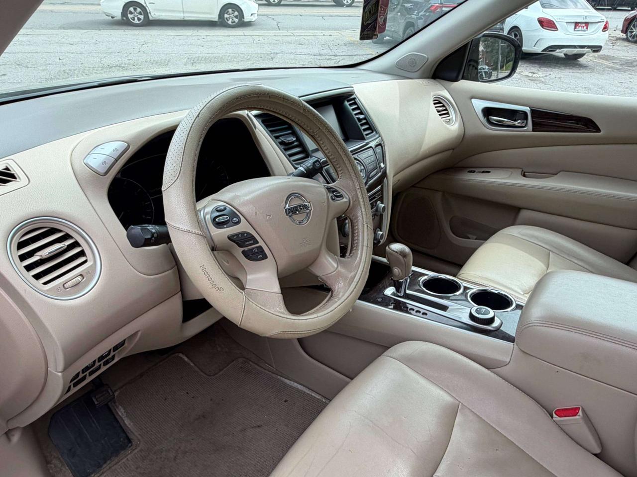 2013 Nissan Pathfinder SL Photo