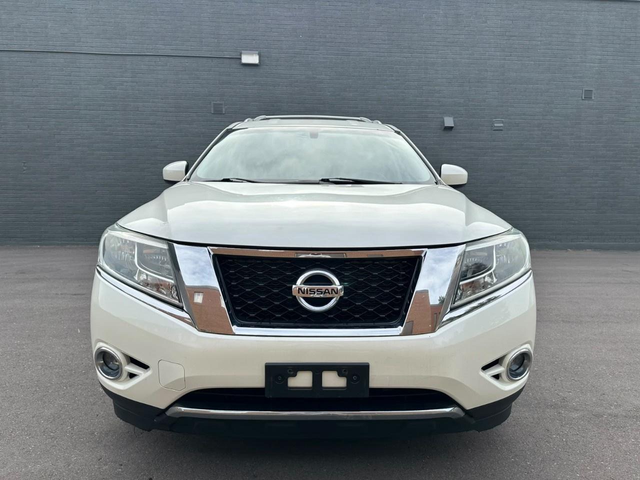 2015 Nissan Pathfinder 4WD 4dr SV Photo