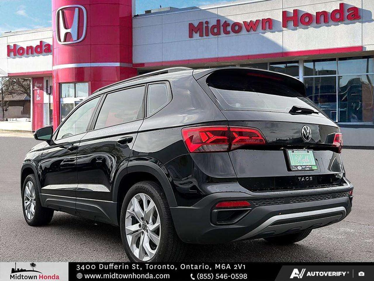 2023 Volkswagen Taos Trendline 1.5T 7sp at DSG w/ Tip 4M EOP Photo