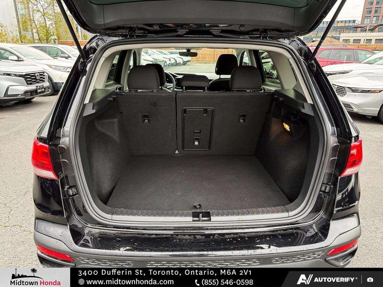 2023 Volkswagen Taos Trendline 1.5T 7sp at DSG w/ Tip 4M EOP Photo