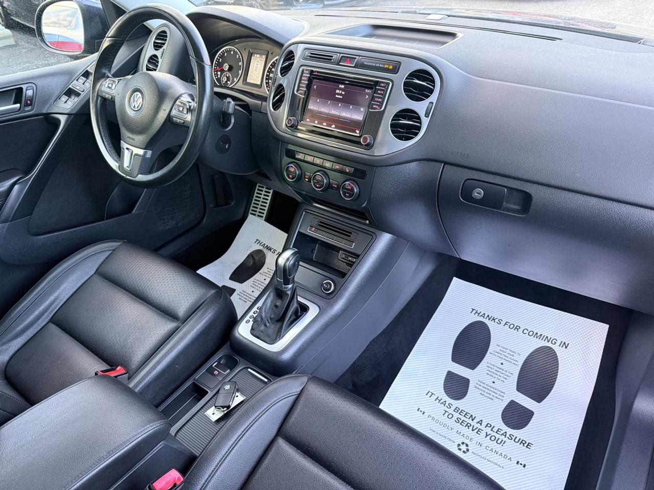 2017 Volkswagen Tiguan WOLFSBURG EDITION - 2.0 TSI 4MOTION AWD - PANO ROOF - ONE OWNER! Photo
