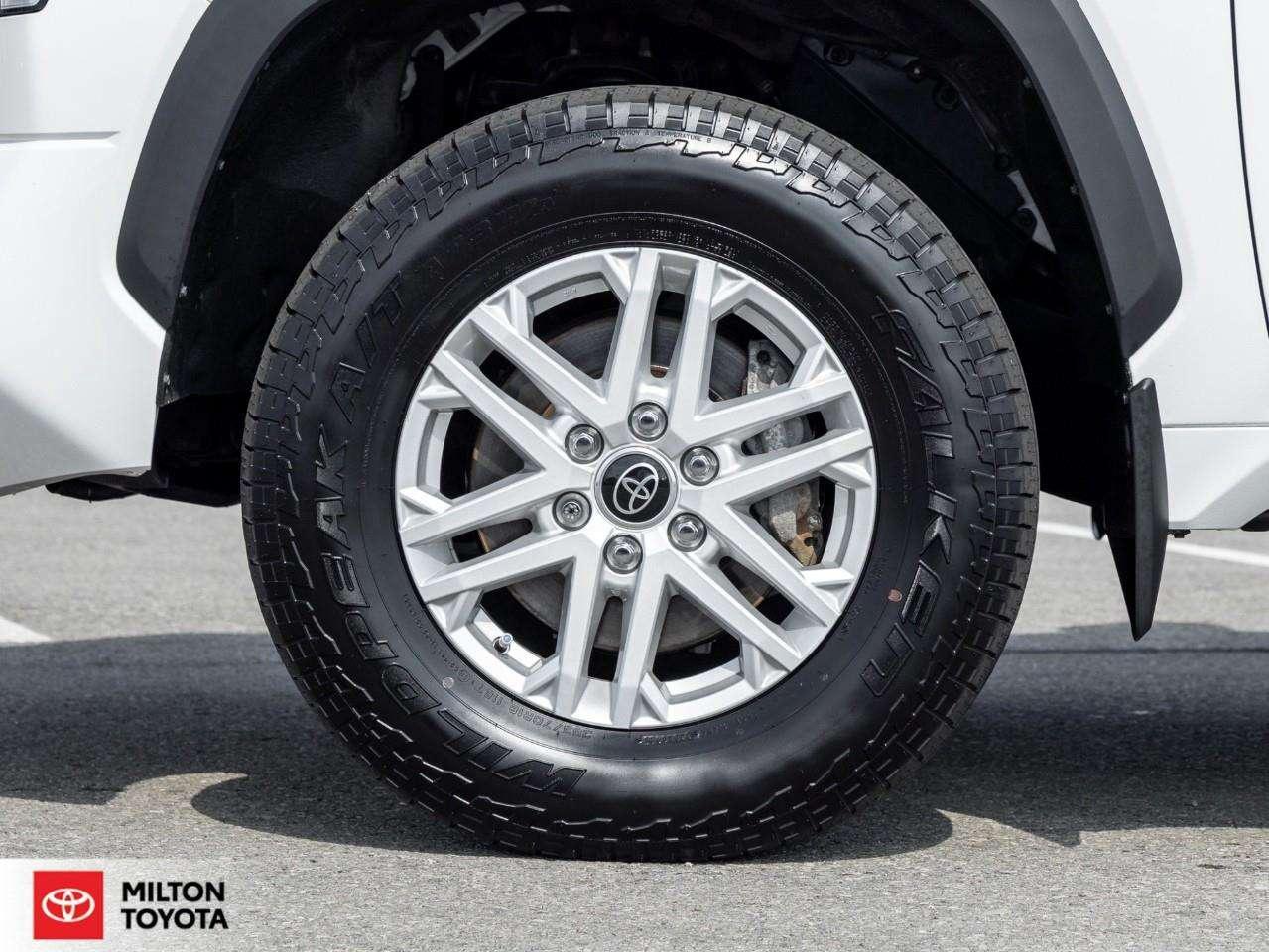 2024 Toyota Tundra SR5 DOUBLE CAB ONE OWNER CARPLAY HEATED STEERING ONE OWNER TWO NEW TIRES TCUV SR Photo