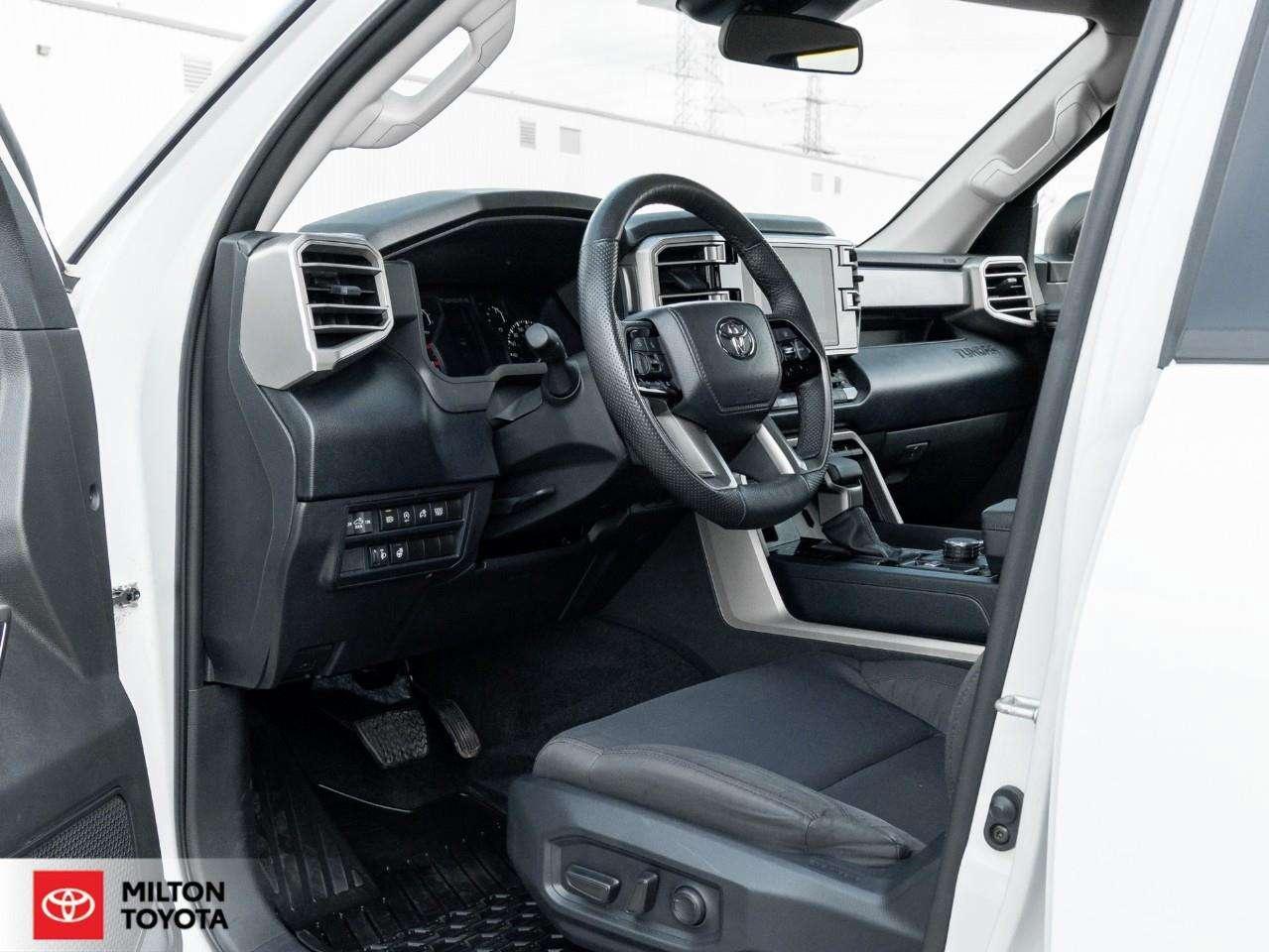 2024 Toyota Tundra SR5 DOUBLE CAB ONE OWNER CARPLAY HEATED STEERING ONE OWNER TWO NEW TIRES TCUV SR Photo