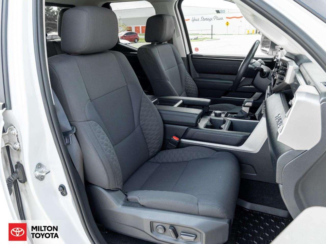 2024 Toyota Tundra SR5 DOUBLE CAB ONE OWNER CARPLAY HEATED STEERING ONE OWNER TWO NEW TIRES TCUV SR Photo