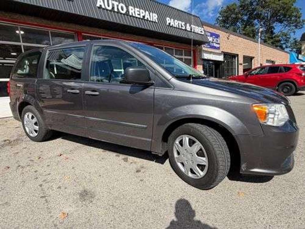 2017 Dodge Grand Caravan CANADA VALUE PACKAGE Photo1