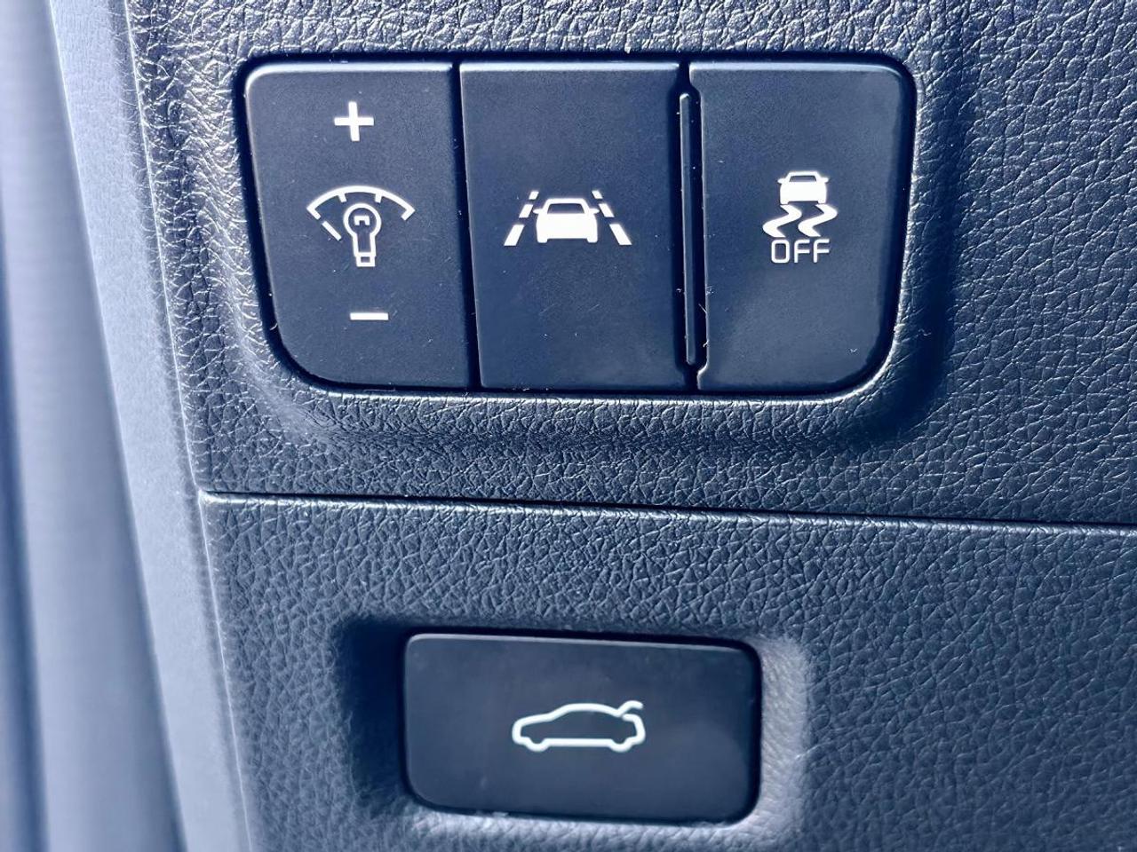 2022 Kia K5 GT TA DCT avec intérieur brun Photo