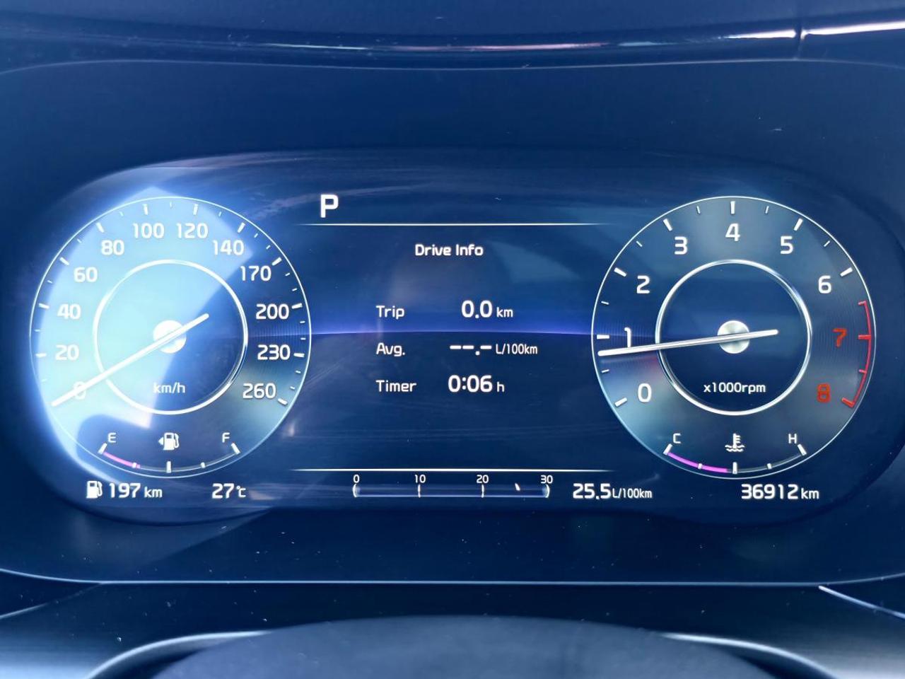 2022 Kia K5 GT TA DCT avec intérieur brun Photo