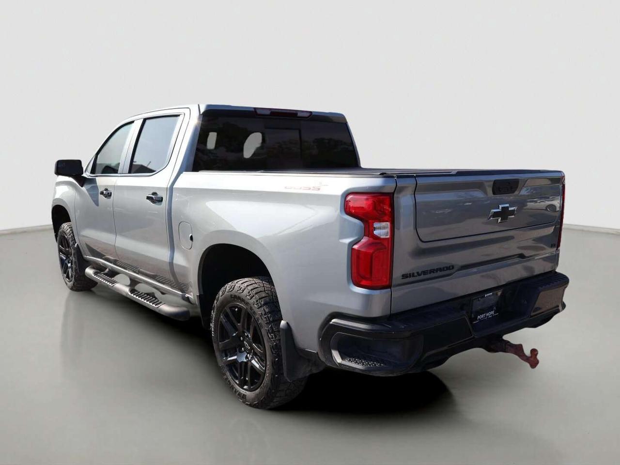2025 Chevrolet Silverado 1500 Crew Cab Standard Photo2