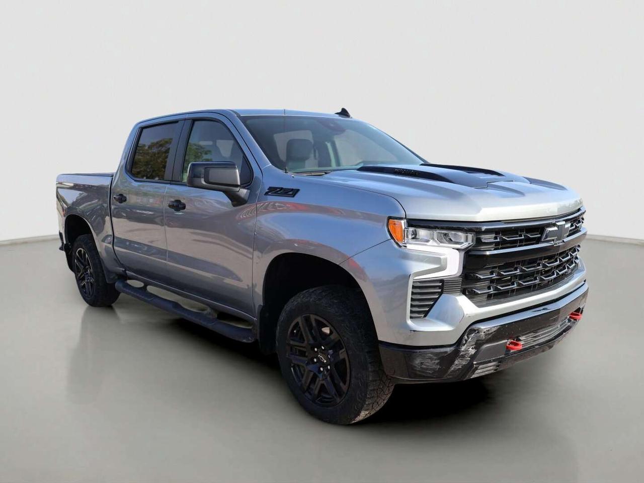 2025 Chevrolet Silverado 1500 Crew Cab Standard Photo