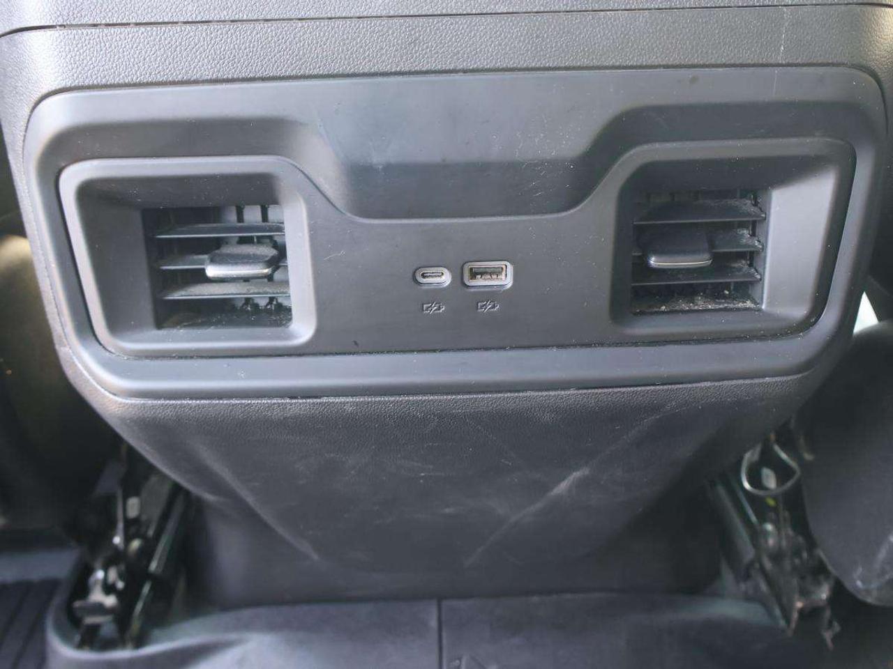 2025 Chevrolet Silverado 1500 Crew Cab Standard Photo