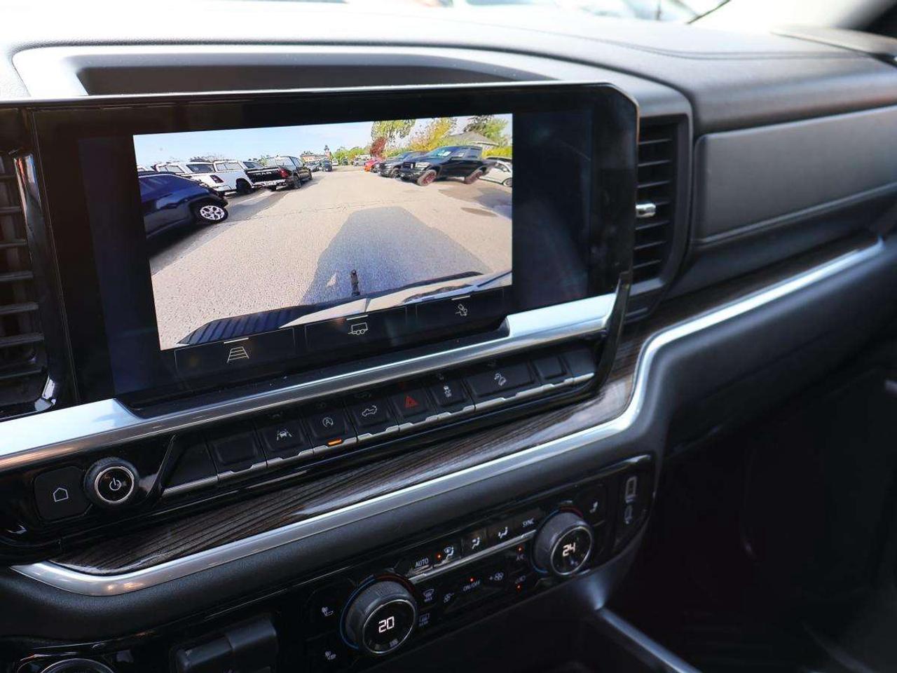 2025 Chevrolet Silverado 1500 Crew Cab Standard Photo