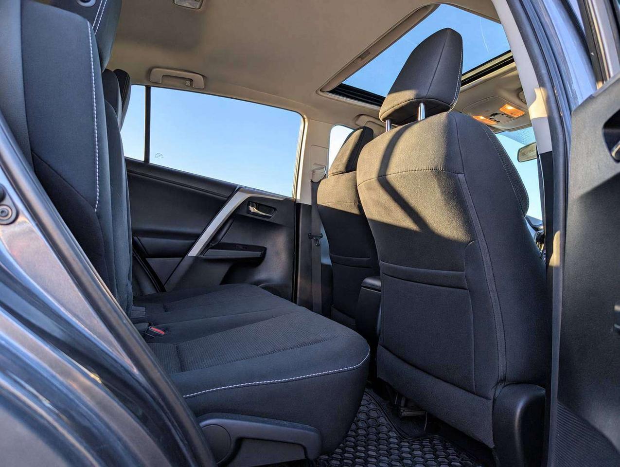 2016 Toyota RAV4 XLE (One Owner, No Accidents) Photo