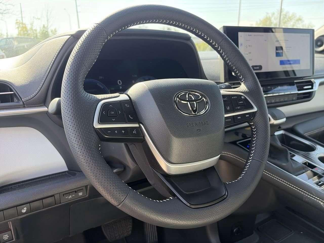 2026 Toyota Sienna Sienna XSE AWD 7-Pass FINANCED PRICE ADVERTISED   TWO-TONE SOFTEX SEATS   SUNROOF   WIRELESS CARPLAY/ANDROID AUTO Photo