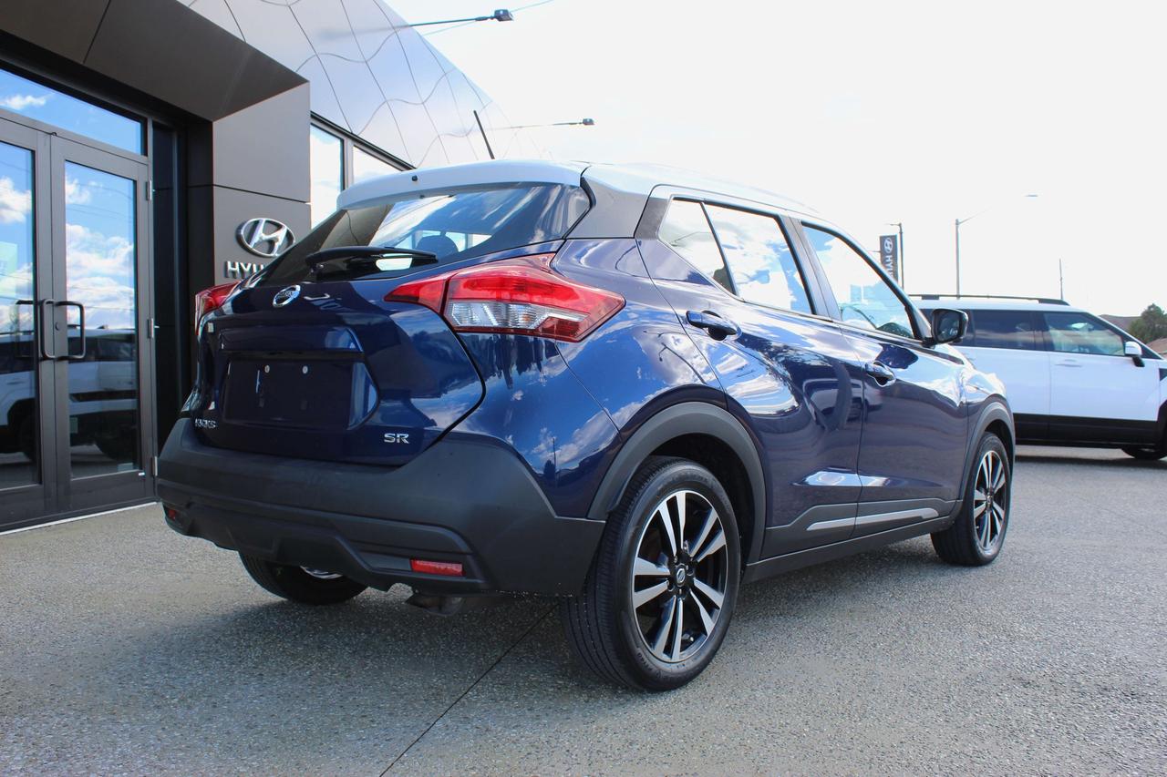 2019 Nissan Kicks SR Photo