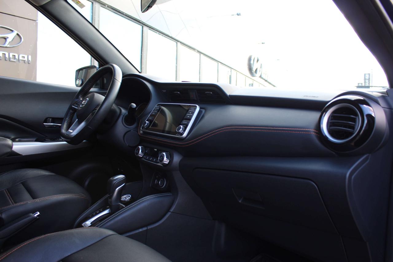 2019 Nissan Kicks SR Photo