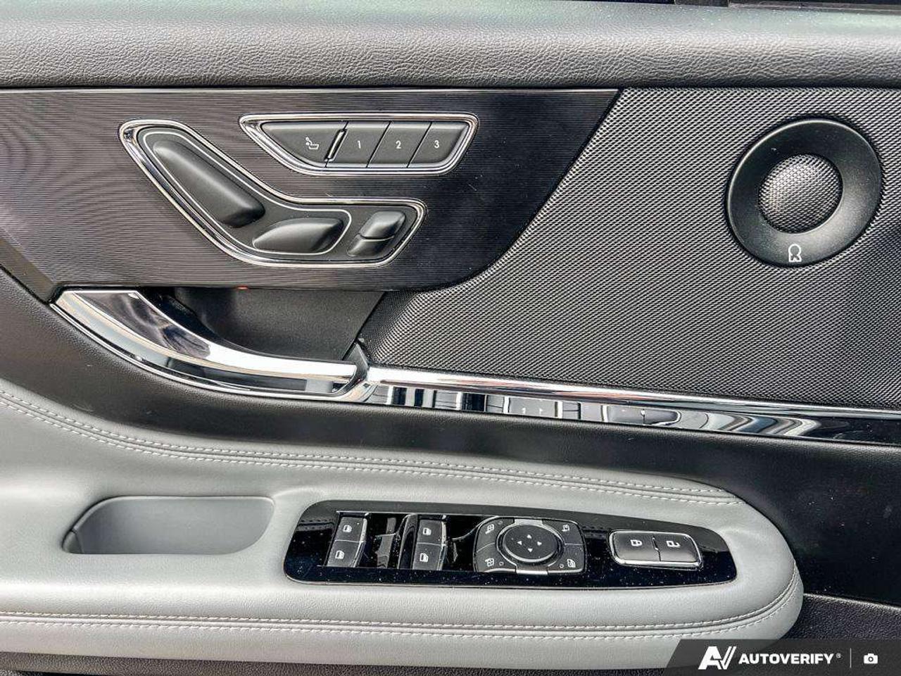 2022 Lincoln Corsair Grand Touring   HYBRID   LTHR   MASSAGE SEATS Photo
