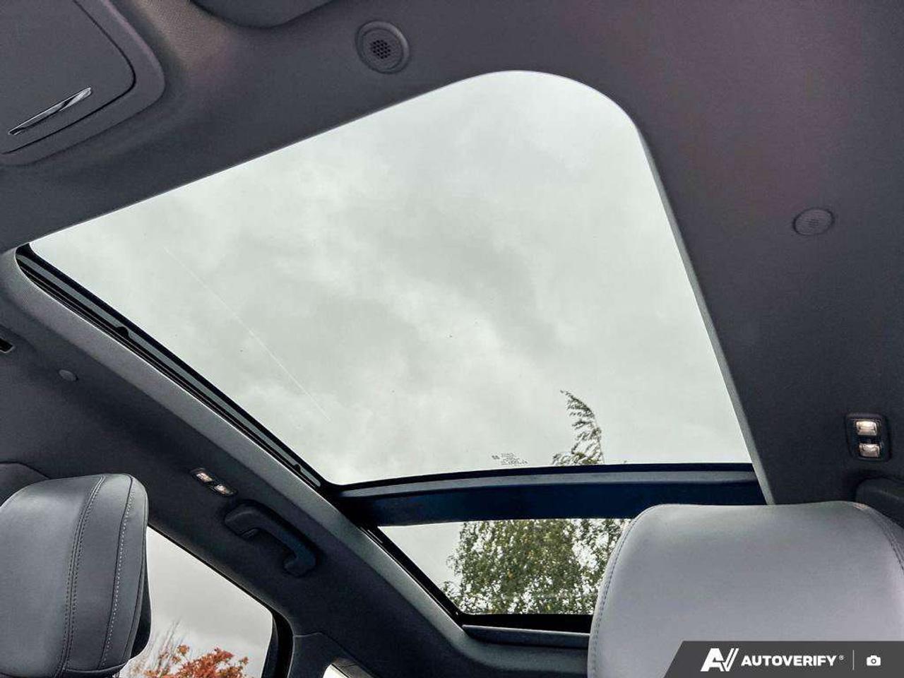 2022 Lincoln Corsair Grand Touring   HYBRID   LTHR   MASSAGE SEATS Photo