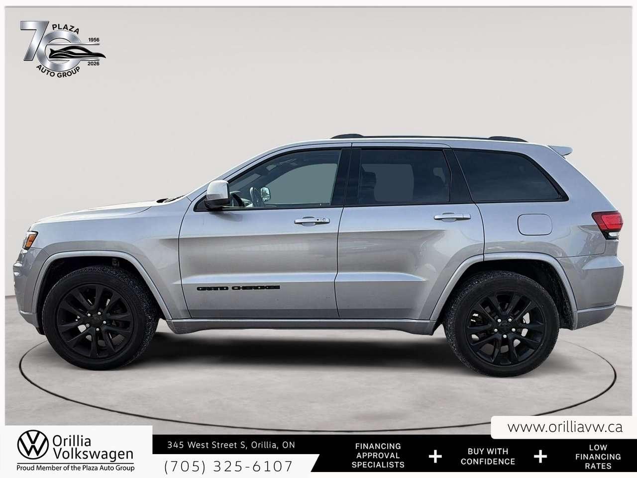 2020 Jeep Grand Cherokee Altitude 4x4   Trailer Tow Group   Power Sunroof / Photo